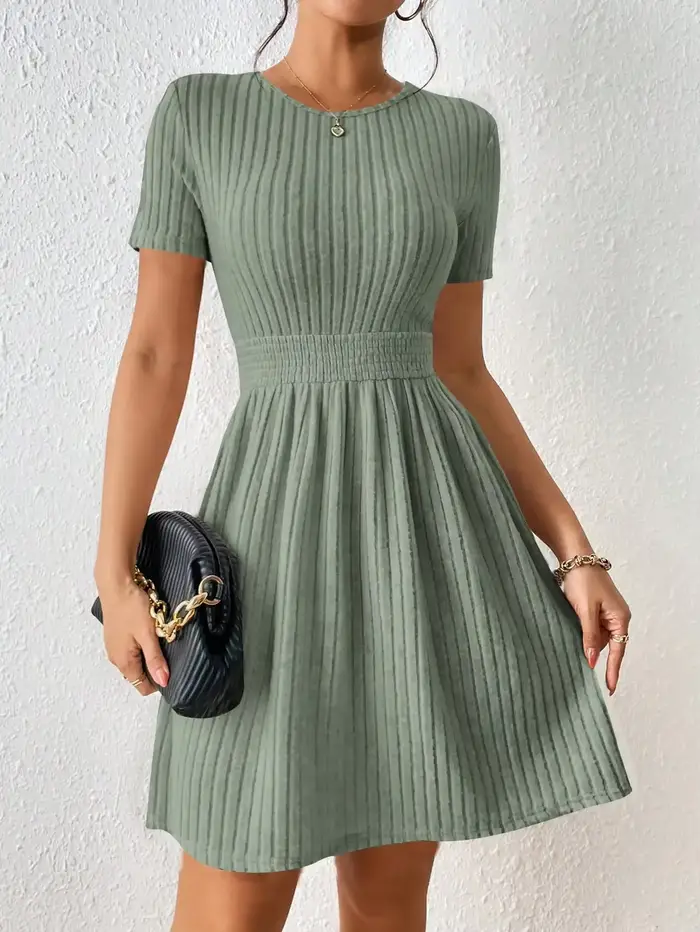 Robe Polyester Elégante et Décontractée pour Femmes Occasions Spéciales Comfortable et Facile à Entretenir
