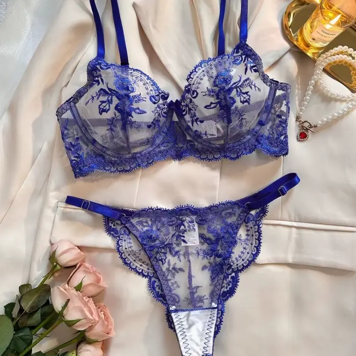 Souprava spodního prádla sexy s vyšíváním v formě květů, průhlednou tkaničkou, pohodlná a elegantní, nabídka speciální slevy