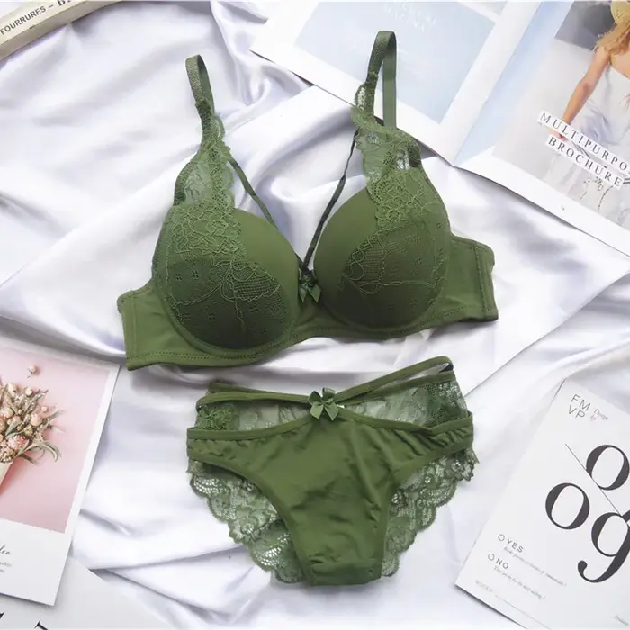 Spodní prádlo podprsenka Dámské spodní prádlo sekce Sexy prodyšná žena Plus velikost krajky Push Up Bralette Bra a kalhotky Set