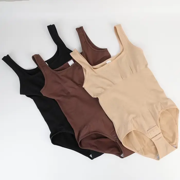 Dámské polyamidové a elastanové kombinézy, XL-5XL fit body, minimalistický a pohodlný fitness oděv pro všechna roční období