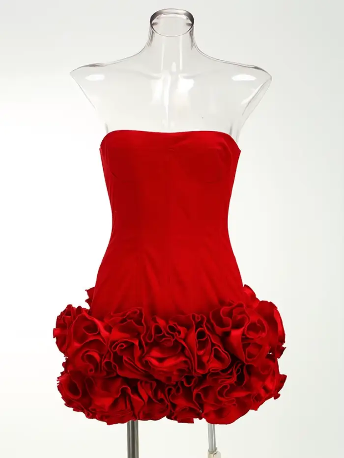 VC robe de noël sans bretelles dos nu rouge structuré Floral embelli Mini longueur moulante célébrit