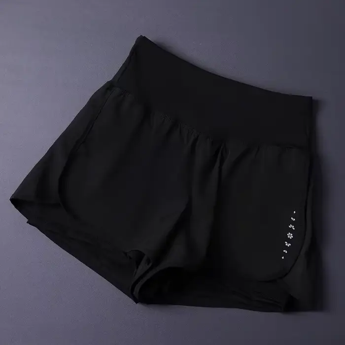 Short 2 en 1 pour femme avec poches – Léger, respirant, ample, anti-exposition, côté fendu pour le y