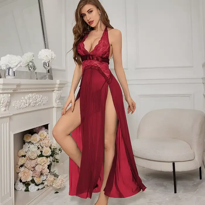 Sexy krajková noční košilka s květinovým vzorem