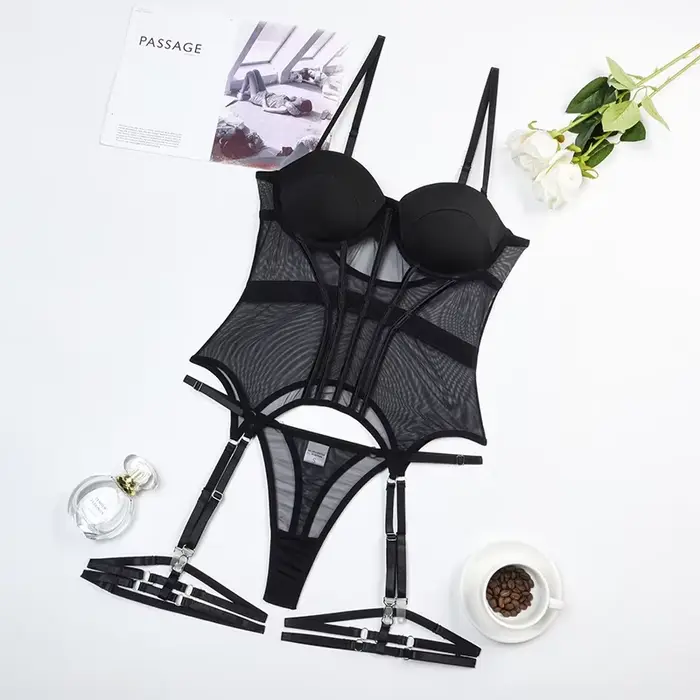 Ensemble de lingerie sexy de luxe 3 pièces pour femme : body dos nu et porte-jarretelles, robes sexy