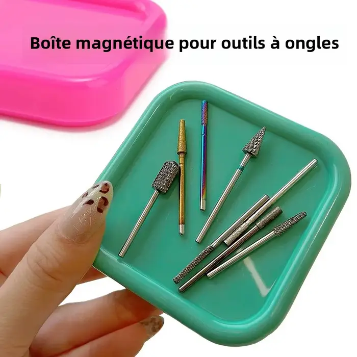 Magnetický organizér na nehtové nástroje