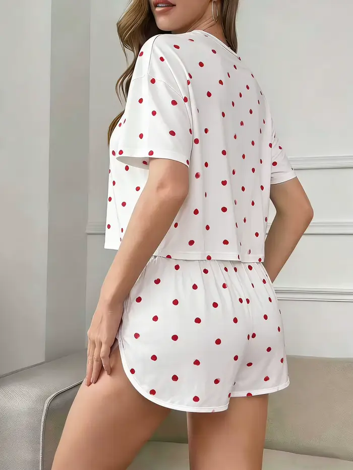 Stylové a pohodlné dámské pyžamo se srdcem vzory pro všechny čtyři roční období elegantní noční zvláštní příležitosti