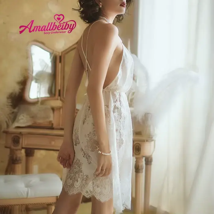 Chemise de nuit blanche en dentelle ajourée pour femmes, lingerie sexy, fendue sur le côté, vêtements de nuit, tentation, été