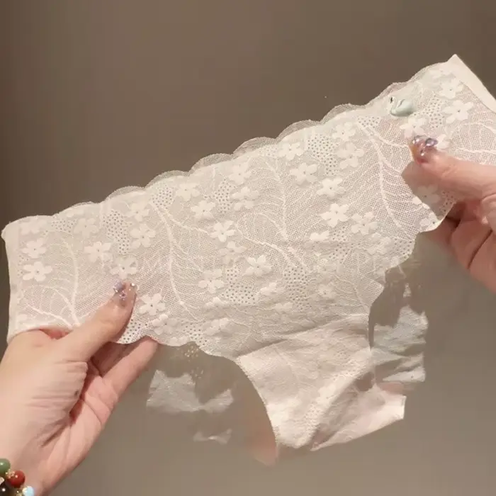 Polyesterové krajkové kalhotky s květinovým vzorem pro pohodlné a elegantní ženy pro různé příležitosti