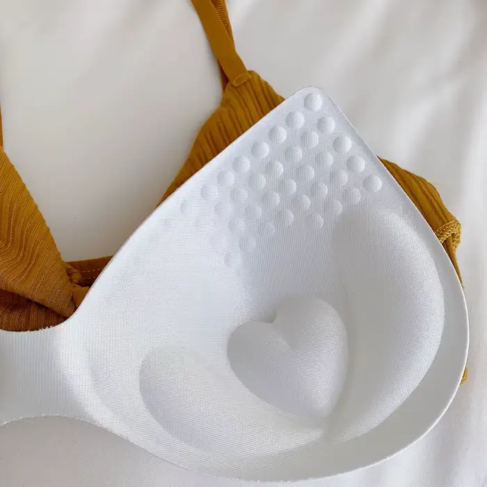 Bezdrátová push-up podprsenka pro ženy