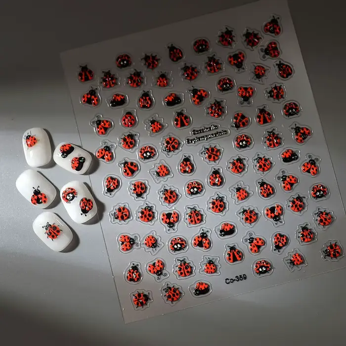 Coccinellidae Nail Art autocollants 5D en relief auto-adhésif décalcomanies mélange conception insec