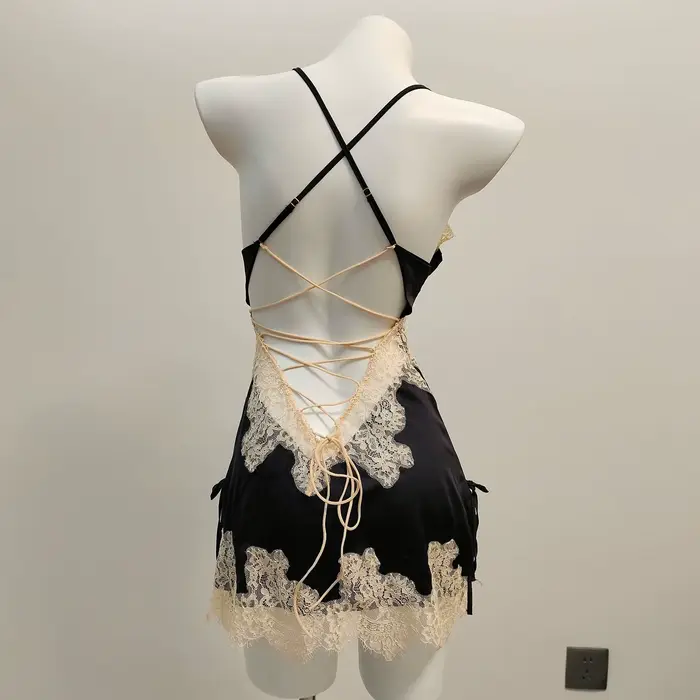 Pyjamas sexy pour femmes vêtements de nuit dentelle de soie glacée beau dos jarretelle pyjama robe d