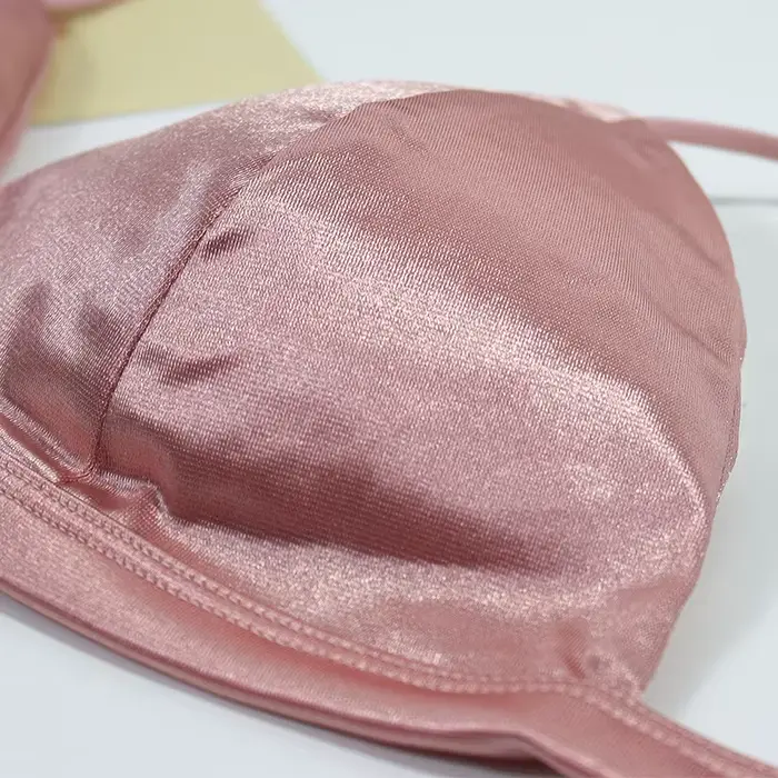 Podprsenka francouzského stylu pro ženy, ovinutá hruď, nastavitelný iniciovaný popruh, jednoduchá struktura, sexy satén, trubkový popruh, spodní prádlo, spodní prádlo