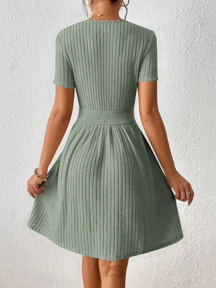 Robe Polyester Elégante et Décontractée pour Femmes Occasions Spéciales Comfortable et Facile à Entretenir
