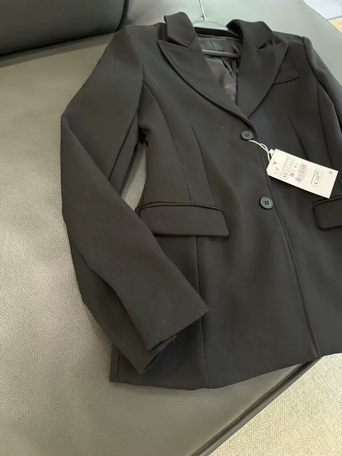 ZW série épaule rembourré coupe ajustée veste de costume pour les femmes ETJ 2025 nouvelle Collectio