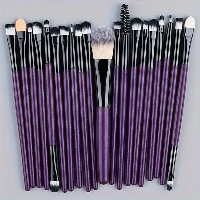 Sada štětců na make-up pro oči a tváře