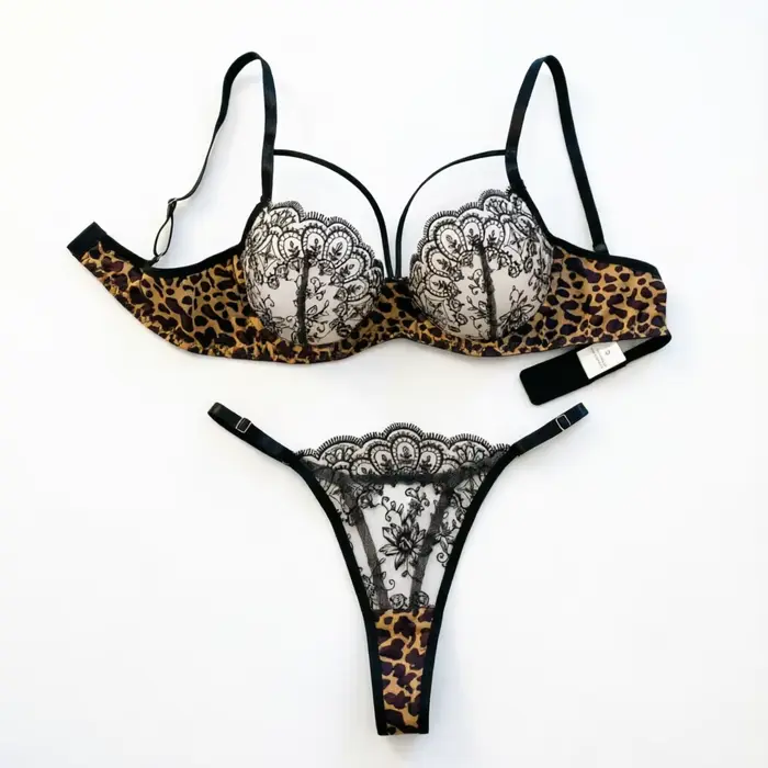 Ensemble de lingerie sexy noir, alliant imprimé léopard et motifs floraux, alliant séduction et sensualité ZA825120