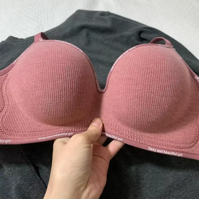 Soutien-gorge push-up pour petite poitrine, invisible, confortable et sans couture pour femmes, pour les occasions estivales et quotidiennes