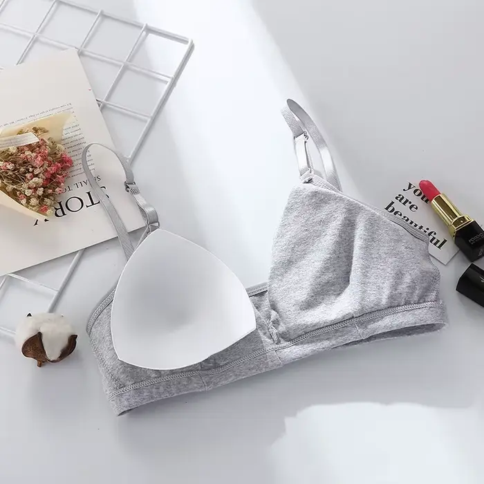 Bezšvová push-up podprsenka z bavlny pro ženy