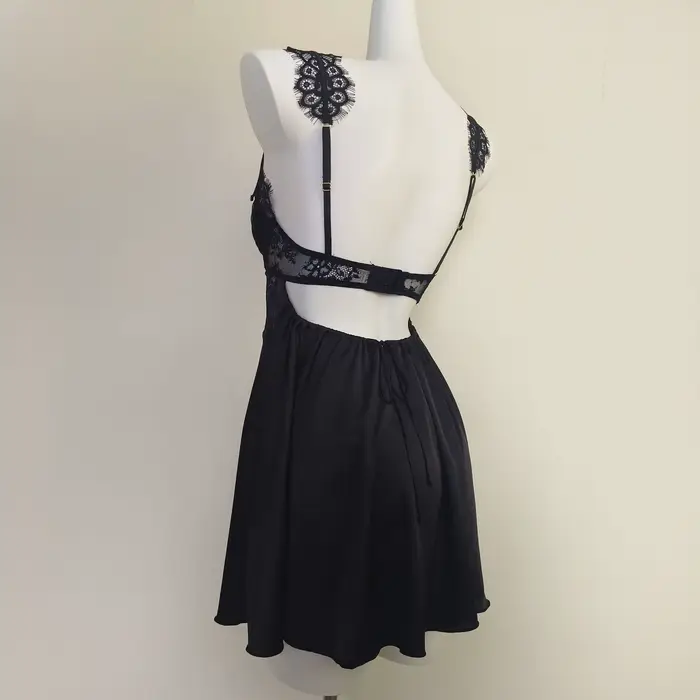 Nouvelle Robe de Nuit Douce pour Femme 2026 – Chemises de Nuit en Soie et Dentelle avec Coussinets de Poitrine, Pyjama à Bretelles en Soie Glacée, Vêtements d'Intérieur pour Dames