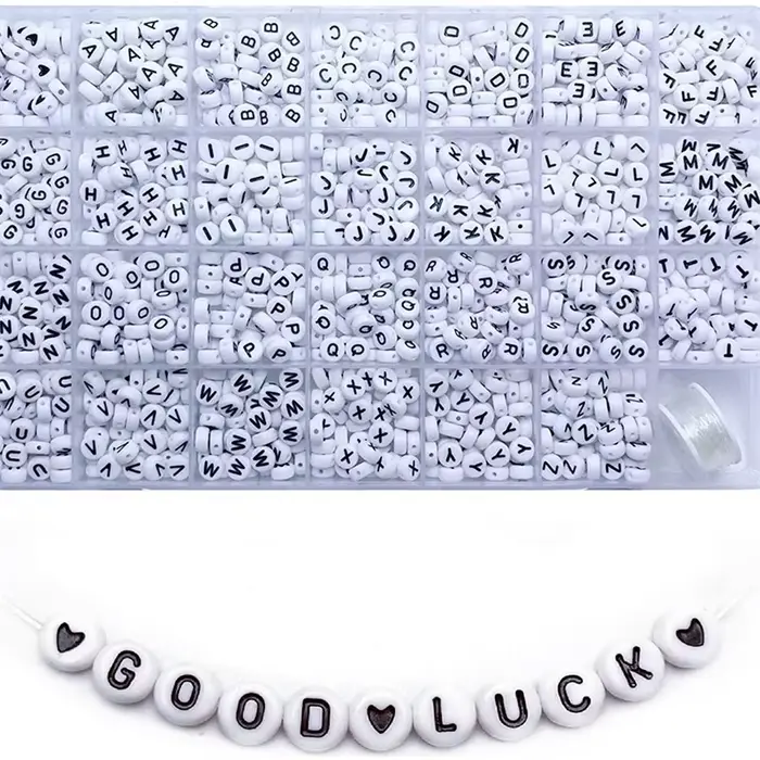 Ensemble de perles en acrylique avec lettres de l'alphabet anglais, kits avec cordons commandés pour