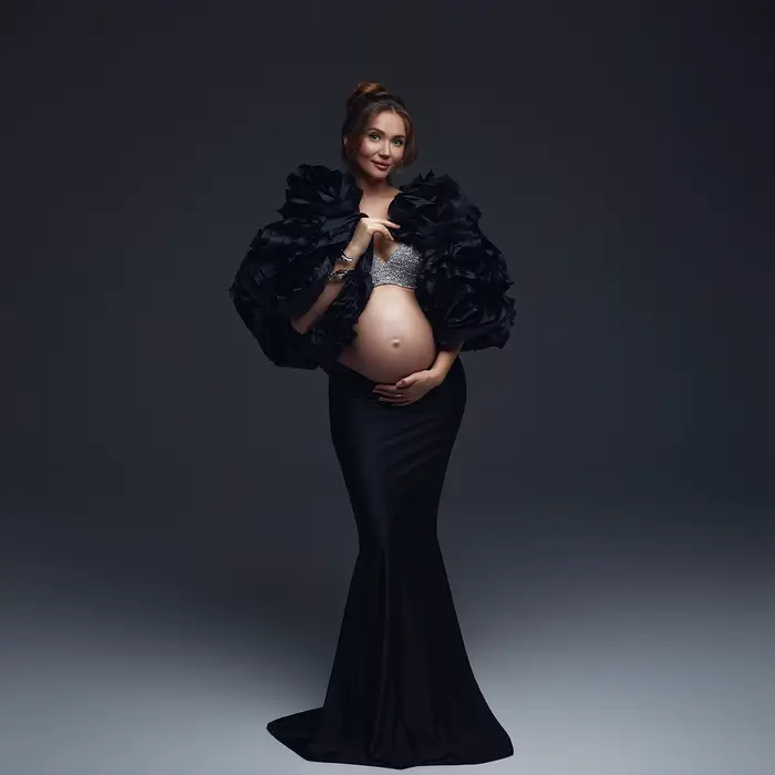 2025 Manteau court superposé à volants noirs de style coréen tendance – Vêtements d'extérieur sculpt