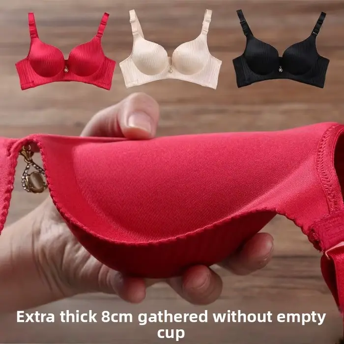 Mimořádně pohodlná push-up podprsenka s 8 cm vyvýšovacími vložkami