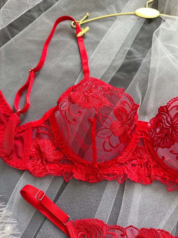 Červené sexy body z krajky pro ženy