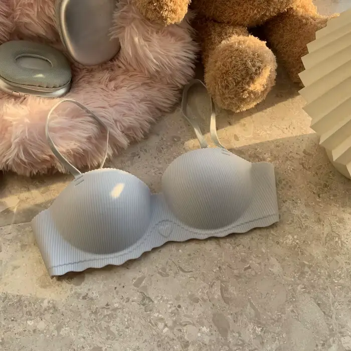 Bezešvá push-up podprsenka pro ženy z elastanu a polyamidu - Fenlandwell - pro zvláštní příležitosti a každodenní pohodlí