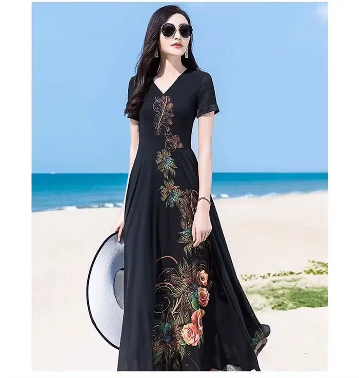 Elegantní letní šaty s krátkým rukávem