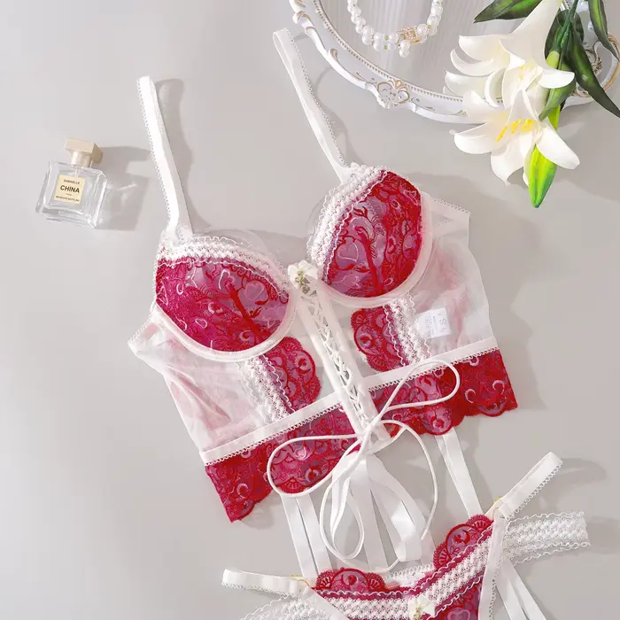 Ellolace odvážné fantazie Spodní prádlo žena delikátní intimní luxusní krajka-up mládež Sexy oblečení srdce Valentine sety exotické