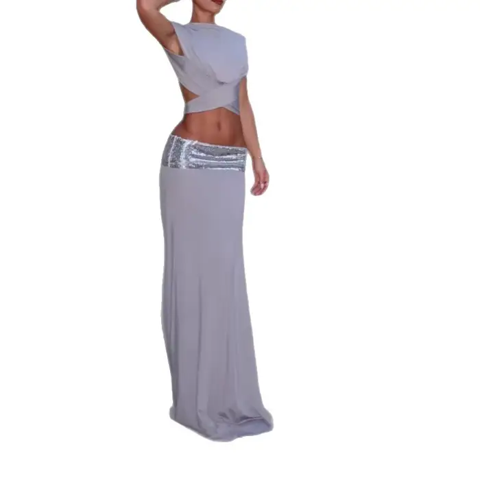 Ensemble 2 pièces UNITIM : Top court élégant et sexy à dos nu avec jupe longue à sequins taille bass