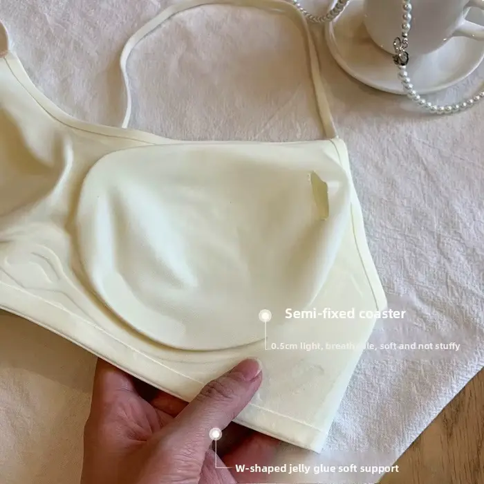 Nouveau soutien-gorge pour filles, style camisole, beige clair, fines bretelles, dos croisé, bonnet 3D goutte d'eau, décolleté en V profond, soutien-gorge respirant