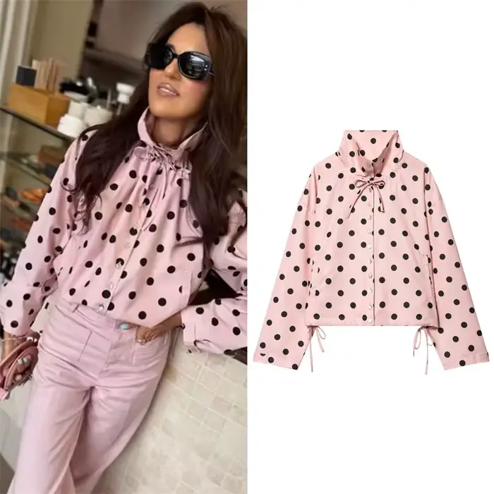 Manteau pour femme Printemps 2026 Nouveau style Rose à pois Manches longues Détail noué Simple bouto