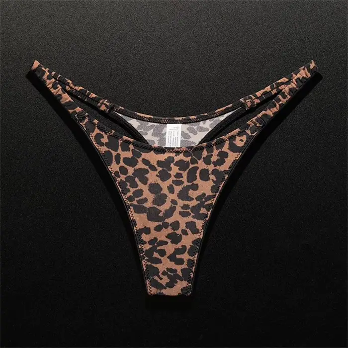 String Sexy en Soie Glacée Fente Haute avec Ceinture Plissée Élastique Culotte de Sport en Forme de V pour Femmes Occasions Spéciales