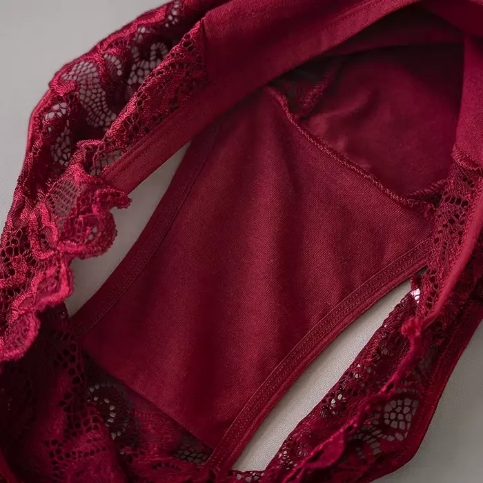 3dílná luxusní sada květinově vyšívaných krajkových kalhotek pro ženy – sexy průhledné spodní prádlo