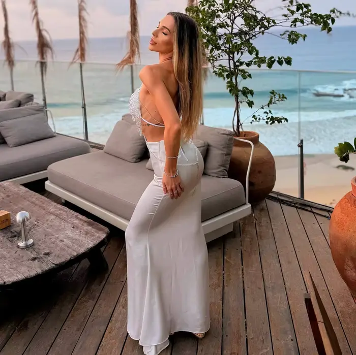 Luxusní ručně vyráběné křišťálové korálky podprsenka řetěz ohlávka topy živůtek vícevrstvé Sexy V-neck strana noční klub hrudník topy tělesné řetězce