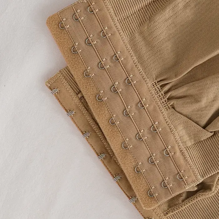 ZOMAXIUJEE bezešvá polyesterová podprsenka bez kostic pro ženy, přední design na zip, půl šálku, nepřekonatelné pohodlí, speciální a každodenní příležitosti